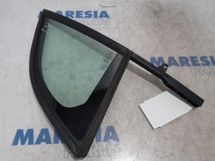 Usados Ventanilla triangular izquierda delante Citroen DS3 (SA) 1.4 HDi Precio € 50,00 Norma de margen ofrecido por Maresia Parts
