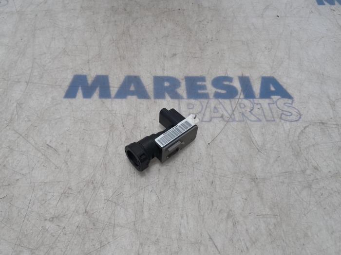 Begagnade Sensor (övriga) Citroen DS3 (SA) 1.4 HDi Pris € 25,00 Marginaltabell erbjuds av Maresia Parts