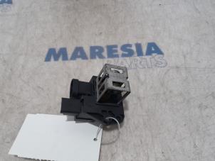 Usados Resistencia aleta refrigeración Citroen DS3 (SA) 1.4 HDi Precio € 20,00 Norma de margen ofrecido por Maresia Parts