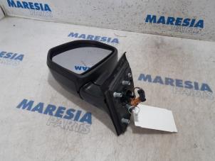 Used Wing mirror, left Peugeot Partner (GC/GF/GG/GJ/GK) 1.6 HDI 90 Price € 50,00 Margin scheme offered by Maresia Parts