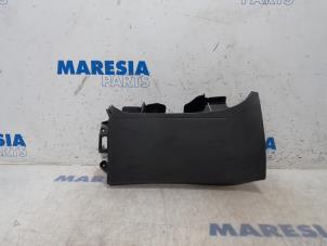 Used Knee airbag, left Fiat Punto Evo (199) 1.3 JTD Multijet 85 16V Euro 5 Price € 105,00 Margin scheme offered by Maresia Parts