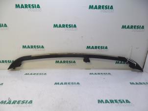 Used Roof rail, right Citroen C3 (FC/FL/FT) 1.4 16V Sensodrive Price € 65,00 Margin scheme offered by Maresia Parts