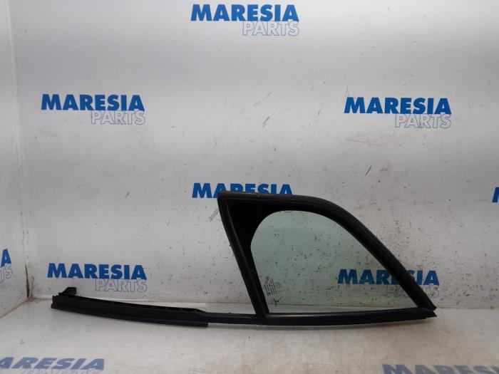 Usados Ventanilla triangular izquierda delante Citroen C3 (SC) 1.6 HDi 92 Precio € 50,00 Norma de margen ofrecido por Maresia Parts