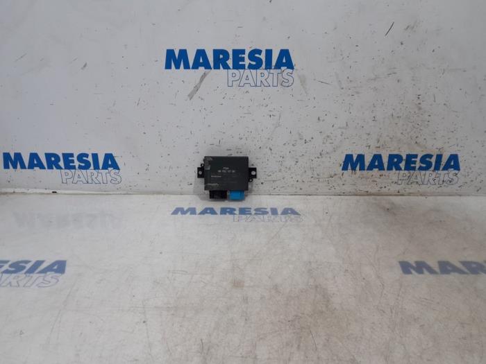 Begagnade PDC-modul Citroen C3 (SC) 1.6 HDi 92 Pris € 37,50 Marginaltabell erbjuds av Maresia Parts