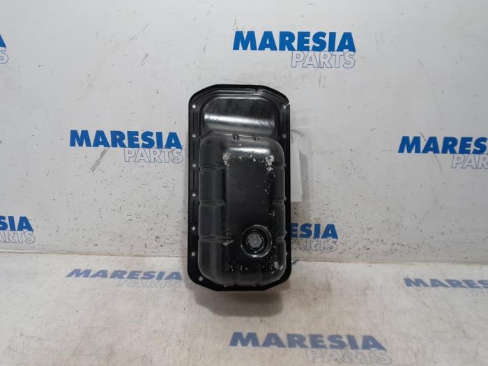 Gebrauchte Ölwanne Peugeot 3008 I (0U/HU) 1.6 HDiF 16V Preis € 29,99 Margenregelung angeboten von Maresia Parts
