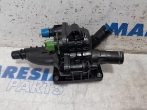 Used Thermostat housing Peugeot 3008 I (0U/HU) 1.6 HDiF 16V Price € 60,00 Margin scheme offered by Maresia Parts