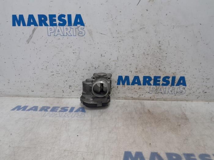 Usagé Boitier papillon Peugeot 3008 I (0U/HU) 1.6 HDiF 16V Prix € 20,00 Règlement à la marge proposé par Maresia Parts