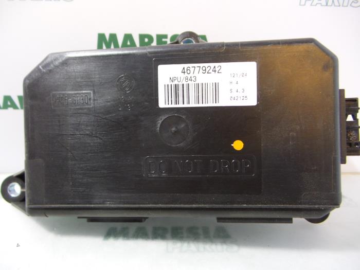 Used Computer, miscellaneous Lancia Ypsilon (843) 1.3 JTD 16V Multijet Price € 35,00 Margin scheme offered by Maresia Parts