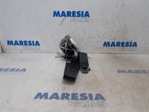 Used Front seatbelt, right Citroen C3 (SC) 1.0 Vti 68 12V Price € 157,50 Margin scheme offered by Maresia Parts