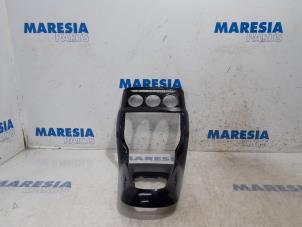 Gebrauchte Armaturenbrett Teil Citroen C3 (SC) 1.0 Vti 68 12V Preis € 40,00 Margenregelung angeboten von Maresia Parts