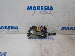 Used Fuse box Peugeot Partner (GC/GF/GG/GJ/GK) 1.6 HDI 90 Price € 42,35 Inclusive VAT offered by Maresia Parts