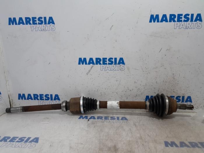 Front drive shaft, right from a Citroën DS3 Cabrio (SB) 1.6 16V VTS THP 2013
