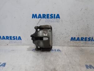 Usagé Etrier de frein avant gauche Citroen DS3 Cabrio (SB) 1.6 16V VTS THP Prix € 25,00 Règlement à la marge proposé par Maresia Parts