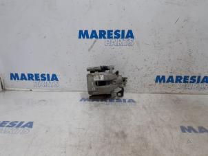 Used Rear brake calliper, left Citroen DS3 Cabrio (SB) 1.6 16V VTS THP Price € 19,90 Margin scheme offered by Maresia Parts
