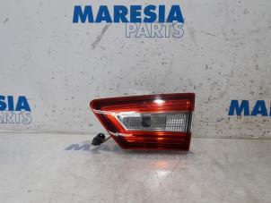 Used Taillight, right Renault Clio IV (5R) 0.9 Energy TCE 90 12V Price € 20,00 Margin scheme offered by Maresia Parts