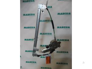 Usados Mecanismo de ventanilla de 4 puertas derecha delante Fiat Multipla (186) 1.9 JTD 110 Precio € 42,35 IVA incluido ofrecido por Maresia Parts