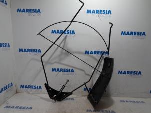 Used Spare wheel holder Peugeot Partner (GC/GF/GG/GJ/GK) 1.6 HDI 90 Price € 60,50 Inclusive VAT offered by Maresia Parts