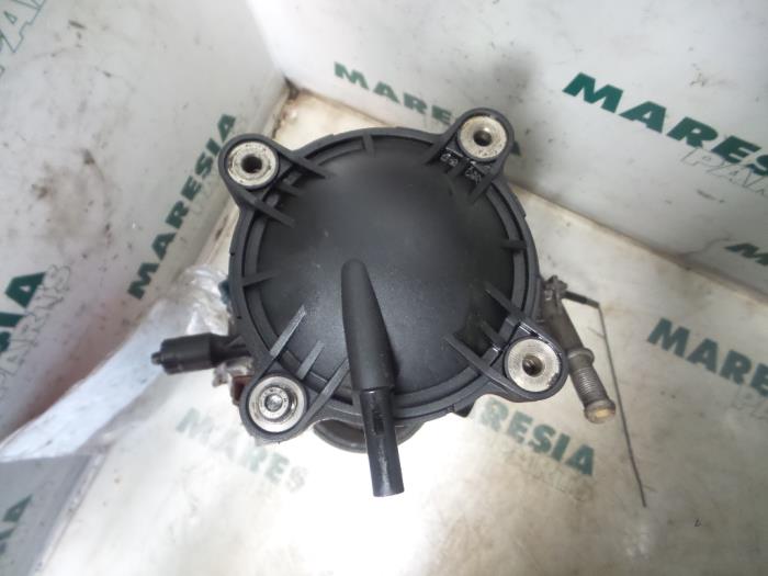 Begagnade Bränslefilterhus Citroen Xantia (X2/X7) 1.9 SD Pris € 35,00 Marginaltabell erbjuds av Maresia Parts