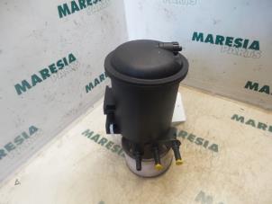Used Fuel filter housing Renault Laguna II Grandtour (KG) 1.9 dCi Price € 50,00 Margin scheme offered by Maresia Parts