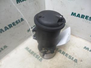 Used Fuel filter housing Renault Master III (FD/HD) 2.2 dCi 16V Price € 50,00 Margin scheme offered by Maresia Parts