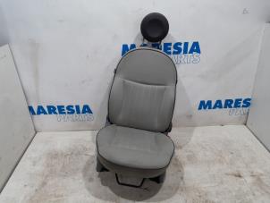 Used Seat, right Fiat 500 (312) 1.2 69 Price € 157,50 Margin scheme offered by Maresia Parts