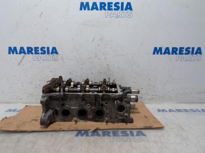 Begagnade Topplock Peugeot 107 1.0 12V Pris € 105,00 Marginaltabell erbjuds av Maresia Parts