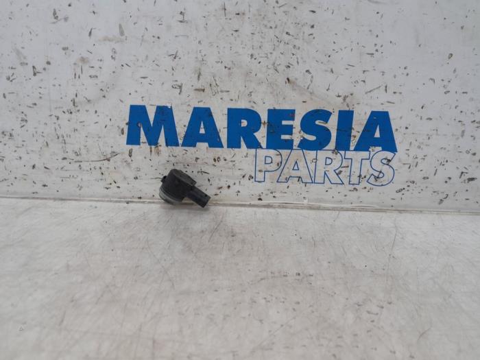 Usados Sensor PDC Citroen C4 Cactus (0B/0P) 1.2 PureTech 110 12V Precio € 25,00 Norma de margen ofrecido por Maresia Parts