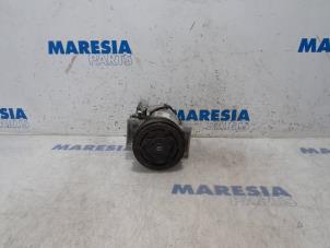 Used Air conditioning pump Renault Clio IV (5R) 0.9 Energy TCE 90 12V Price € 105,00 Margin scheme offered by Maresia Parts