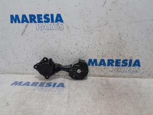 Used Drive belt tensioner Peugeot 308 SW (4E/H) 1.4 VTI 16V Price € 30,00 Margin scheme offered by Maresia Parts