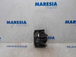 Usagé Etrier de frein (pince) avant droit Peugeot 208 I (CA/CC/CK/CL) 1.0 Vti 12V PureTech Prix € 13,99 Règlement à la marge proposé par Maresia Parts