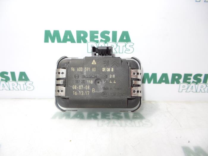 Begagnade Regnsensor Citroen C4 Coupé (LA) 1.6 16V Pris € 65,00 Marginaltabell erbjuds av Maresia Parts