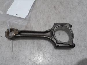 Used Connecting rod Peugeot 3008 I (0U/HU) 1.6 16V THP 155 Price € 50,00 Margin scheme offered by Maresia Parts