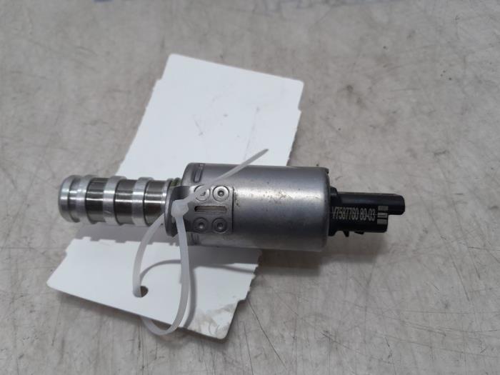 Begagnade Kamaxelsensor Citroen C3 (SC) 1.2 VTi 82 12V Pris € 29,99 Marginaltabell erbjuds av Maresia Parts