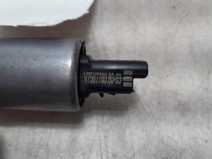 Nockenwelle Sensor van een Citroën C3 (SC) 1.2 VTi 82 12V 2015