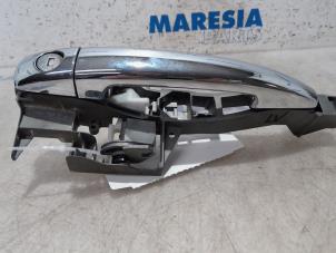 Gebrauchte Handgriff Citroen C3 (SC) 1.6 16V VTi 120 Preis € 25,00 Margenregelung angeboten von Maresia Parts