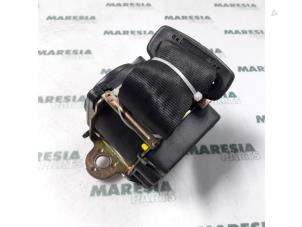 Używane Pas bezpieczenstwa lewy tyl Alfa Romeo 156 (932) 2.0 JTS 16V Cena € 25,00 Procedura marży oferowane przez Maresia Parts