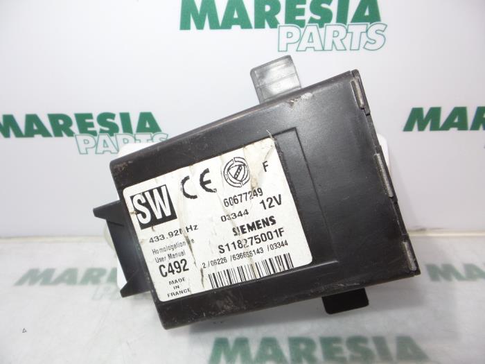 Usagé Ordinateur divers Alfa Romeo 156 (932) 2.0 JTS 16V Prix € 50,00 Règlement à la marge proposé par Maresia Parts