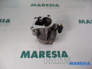 Gebrauchte Vakuumpumpe (Diesel) Renault Scénic II (JM) 1.9 dCi 120 Preis € 50,00 Margenregelung angeboten von Maresia Parts