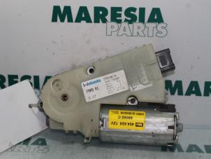 Used Sunroof motor Renault Laguna II (BG) 1.6 16V Price € 50,00 Margin scheme offered by Maresia Parts