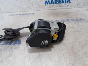 Usagé Ceinture de sécurité avant droite Peugeot 208 I (CA/CC/CK/CL) 1.0 Vti 12V PureTech Prix € 147,00 Règlement à la marge proposé par Maresia Parts