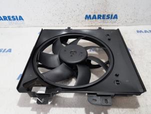 Used Fan motor Peugeot 208 I (CA/CC/CK/CL) 1.0 Vti 12V PureTech Price € 40,00 Margin scheme offered by Maresia Parts