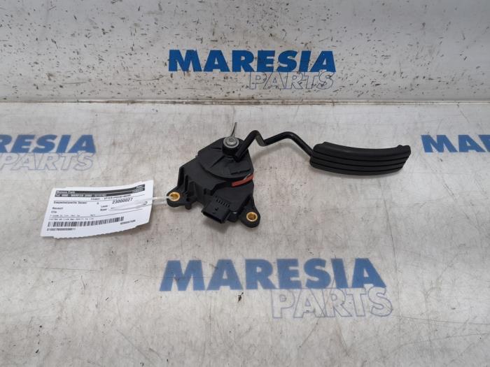 Begagnade Gaspedalsensor Renault Clio III (BR/CR) 1.2 16V TCe 100 Pris € 29,95 Marginaltabell erbjuds av Maresia Parts