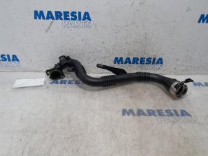 Used Turbo pipe Renault Captur (2R) 1.2 TCE 16V EDC Price € 50,00 Margin scheme offered by Maresia Parts