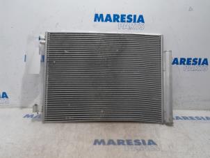 Used Air conditioning condenser Renault Captur (2R) 1.2 TCE 16V EDC Price € 50,00 Margin scheme offered by Maresia Parts