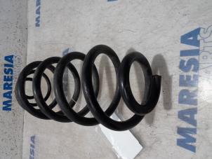 Used Rear coil spring Citroen Jumpy 2.0 Blue HDI 120 Price € 60,50 Inclusive VAT offered by Maresia Parts
