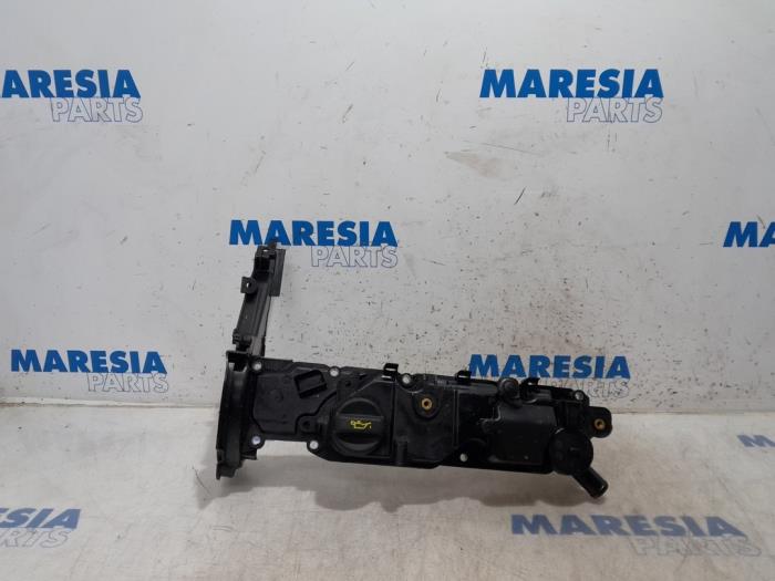Gebrauchte Ventildeckel Citroen C4 Picasso (3D/3E) 1.6 e-Hdi, BlueHDi 115 Preis € 24,95 Margenregelung angeboten von Maresia Parts