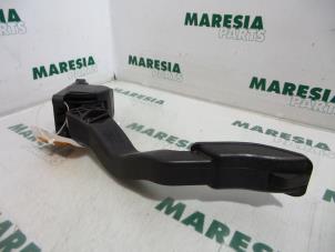 Used Throttle pedal position sensor Peugeot 307 SW (3H) 1.6 HDiF 110 16V Price € 50,00 Margin scheme offered by Maresia Parts