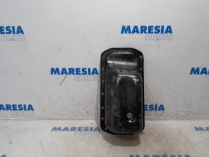 Usagé Couvercle carter Citroen C4 Picasso (3D/3E) 1.6 e-Hdi, BlueHDi 115 Prix € 29,99 Règlement à la marge proposé par Maresia Parts