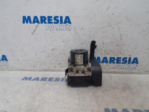 Used ABS pump Fiat Doblo Cargo (263) 1.6 D Multijet Price € 254,10 Inclusive VAT offered by Maresia Parts