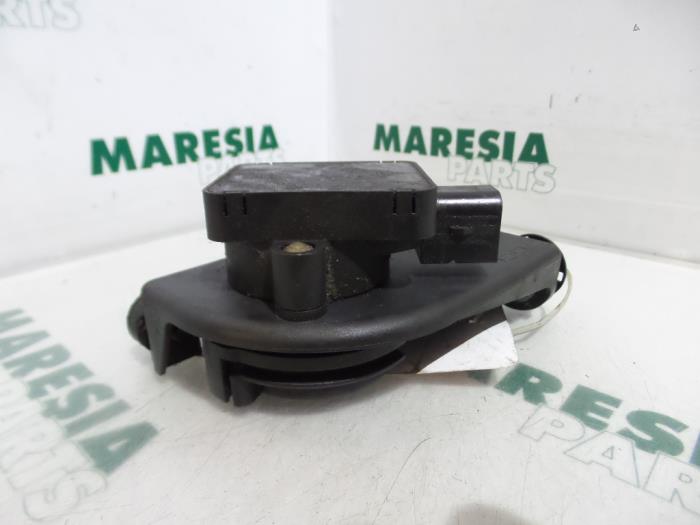 Begagnade Gaspedalsensor Citroen C5 I Break (DE) 2.0 HDi 110 Pris € 35,00 Marginaltabell erbjuds av Maresia Parts